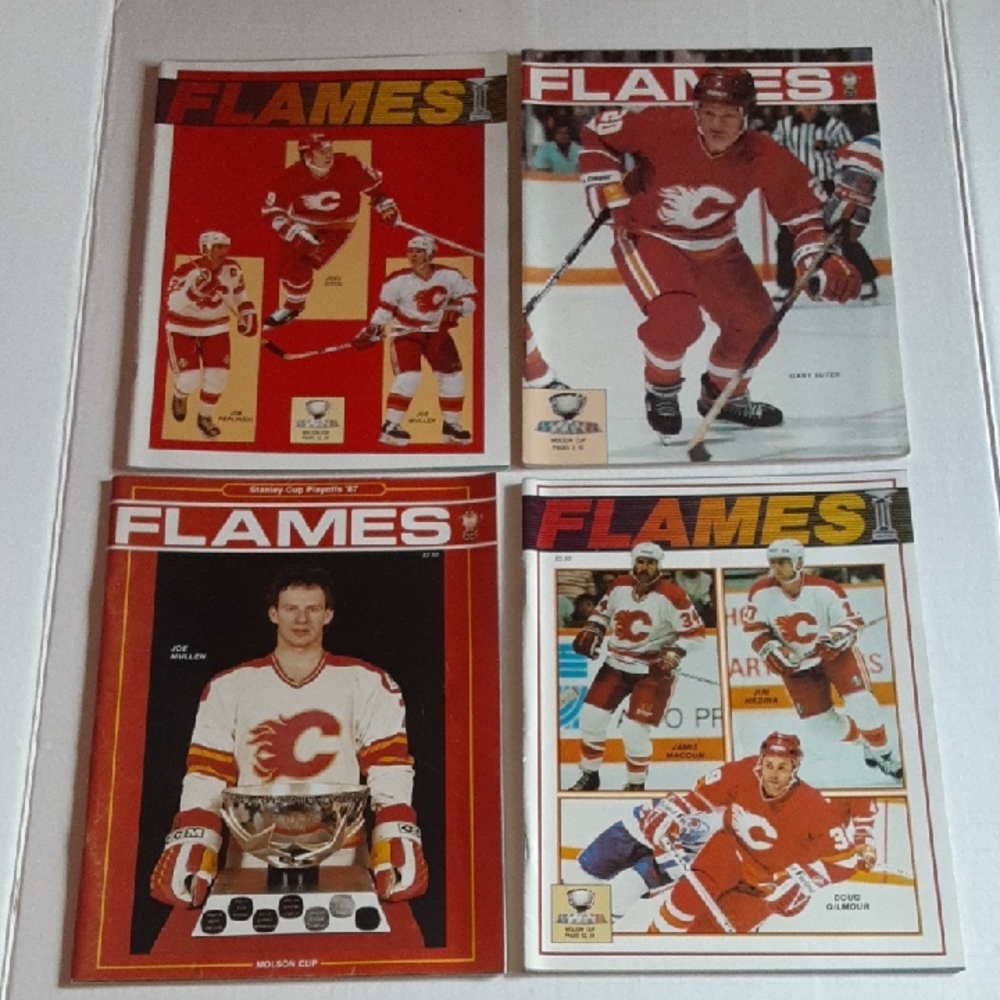 Calgary Flames NHL Hockey Programs Collection